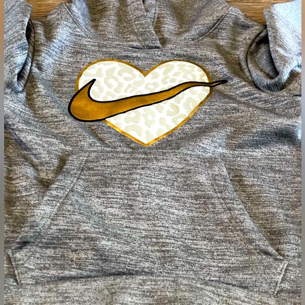 Girls Nike Gray and Gold Dri-Fit Pullover Hoodie Sweatshirt - Picture 4 of 7